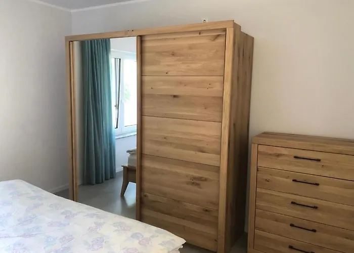 Waldesruh Mit Kaminofen Und Balkon