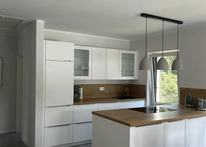 Waldesruh Mit Kaminofen Und Balkon דירה